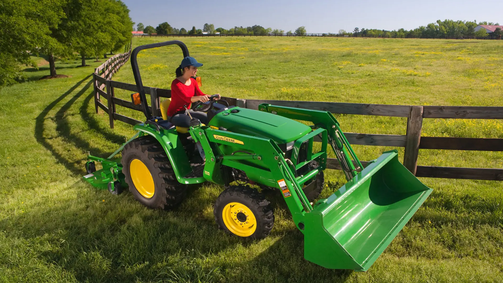 Series 4- Professional-Grade Compact Utility Tractors